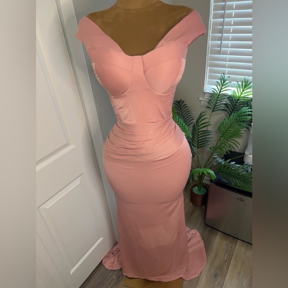 Pink corset embedded bridesmaid dress, prom dress - Picture 3 of 3